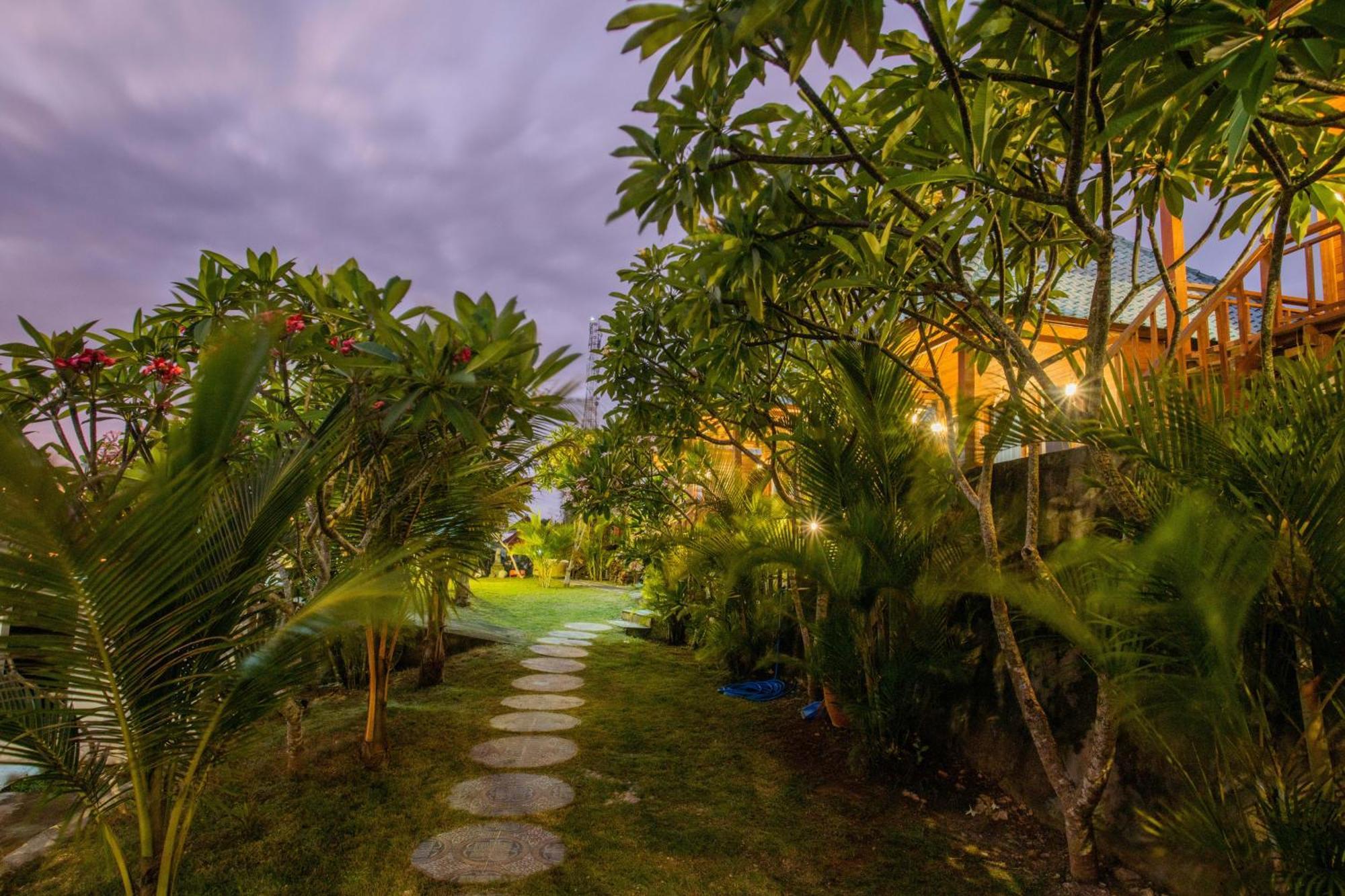 Tawe Ocean Blue Villa Lembongan エクステリア 写真