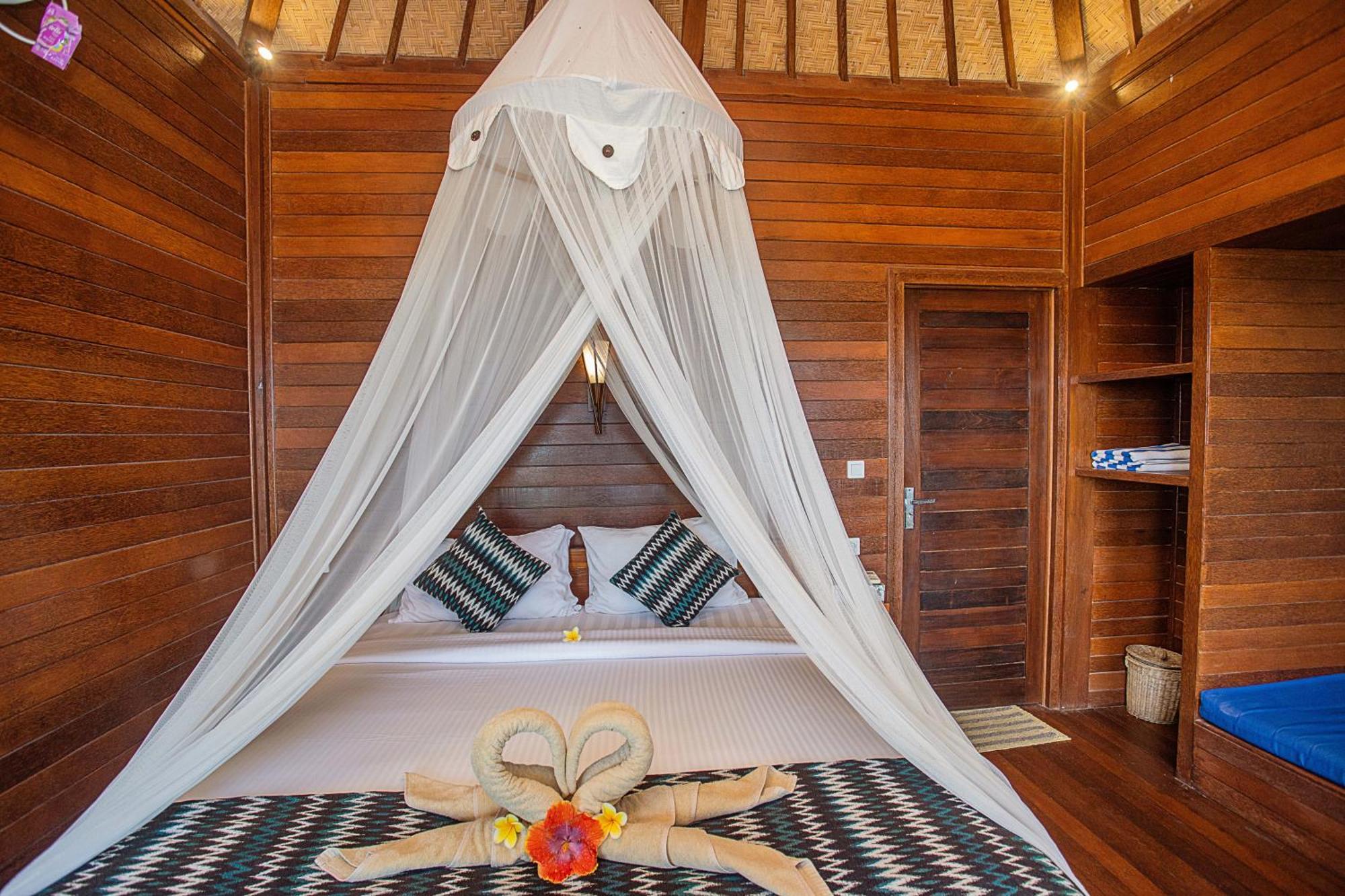 Tawe Ocean Blue Villa Lembongan エクステリア 写真